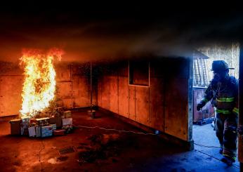 Cosenza, incendio in una casa di Mongrassano: morta una 87enne