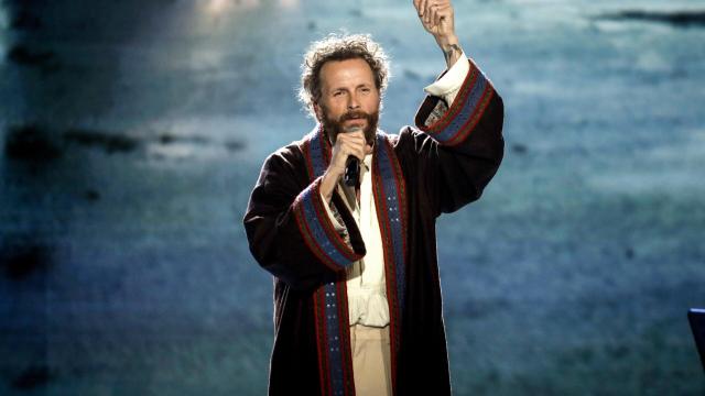 Jovanotti si racconta nel nuovo album: “Il corpo umano” è una storia che commuoverà i fan