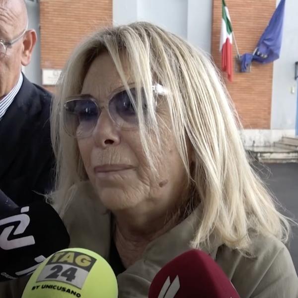 Carceri, Rita Dalla Chiesa in visita a Rebibbia denuncia: “Scoperto cose che avremmo preferito non sapere” | VIDEO