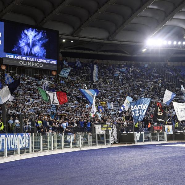 Lazio, chiusa la Curva Nord con sospensiva per un anno. Tifosi presenti con la Juve