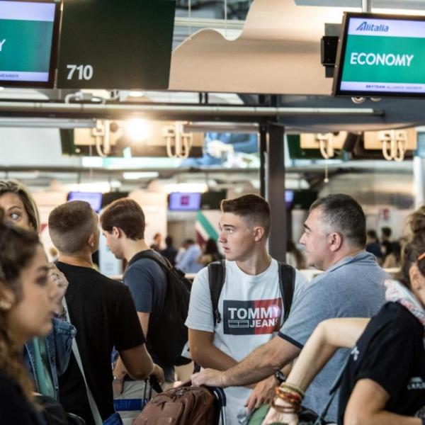 Volo cancellato: puoi chiedere un rimborso fino a 600 euro