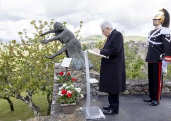 25 aprile, Mattarella in visita a Civitella in Val Chiana nel ricordo dell’eccidio nazifascista: “Senza memoria non c’è futuro”