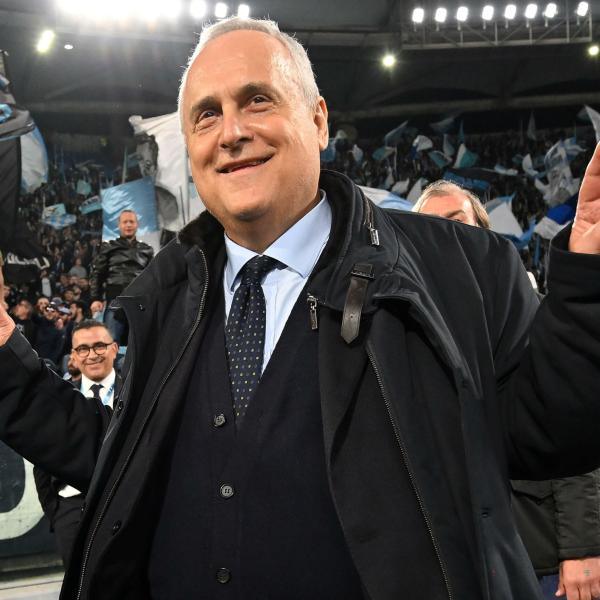 Lazio, Lotito e Sarri ai ferri corti? Il presidente: “Non seguo la squadra da giorni. Il tecnico? Mica l’ho sentito! Con la Lazio matrimonio indissolubile”