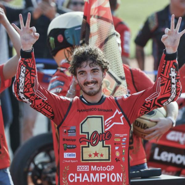 Moto GP, Valencia: trionfo Bagnaia, è ancora Campione del Mondo