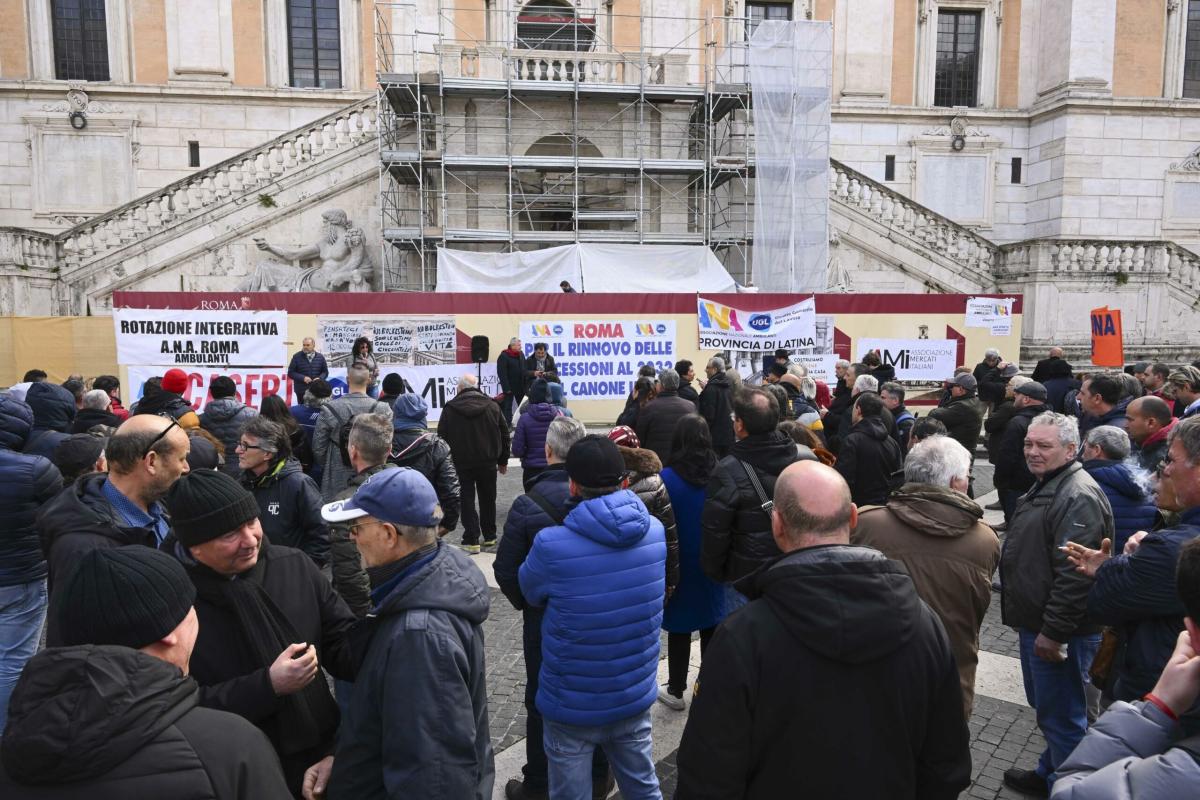 Roma Capitale sfida il governo Meloni: pronto il bando che fa agitare gli ambulanti