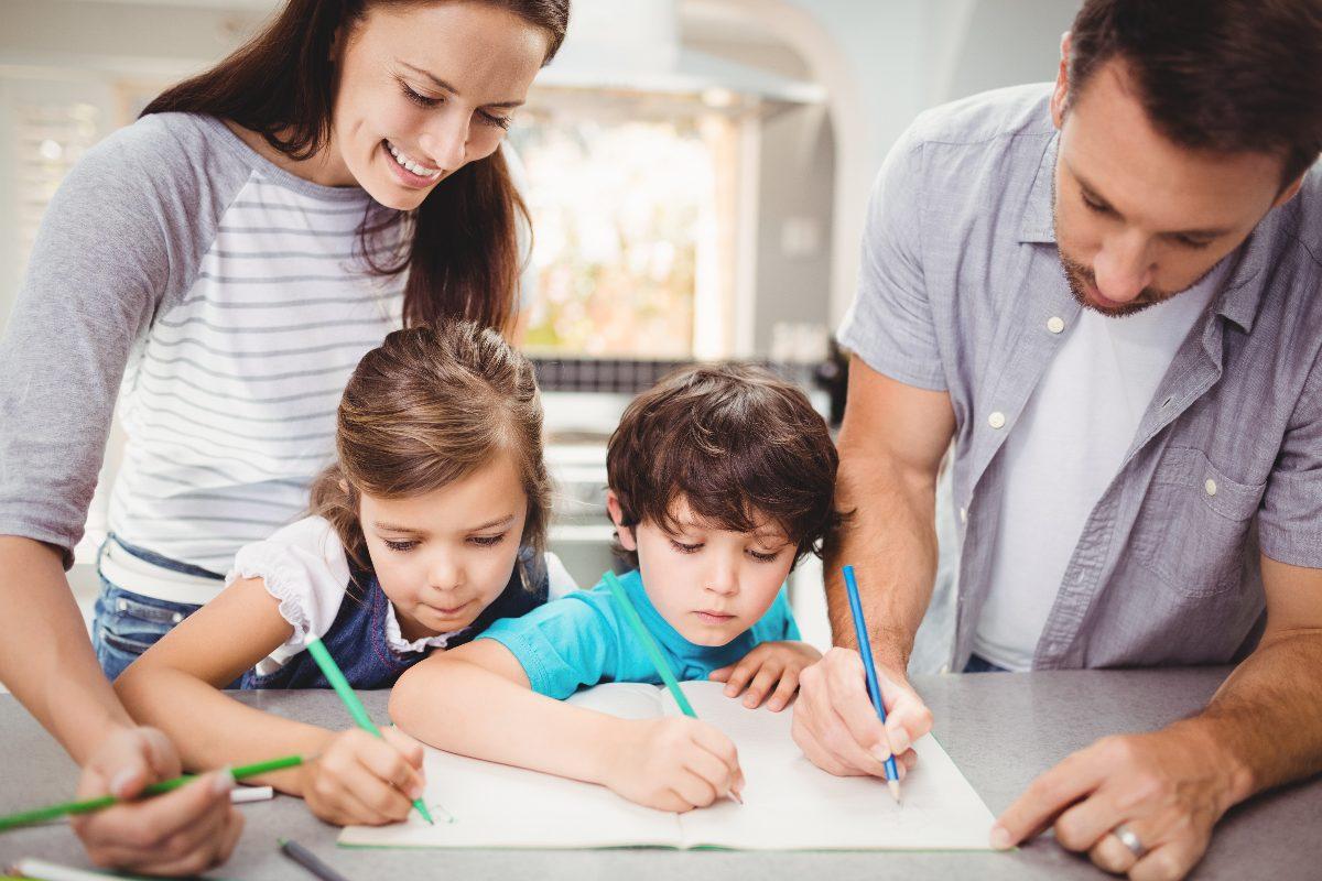 Cos’è l’educazione sentimentale e come i bambini possono impararla a scuola e in famiglia