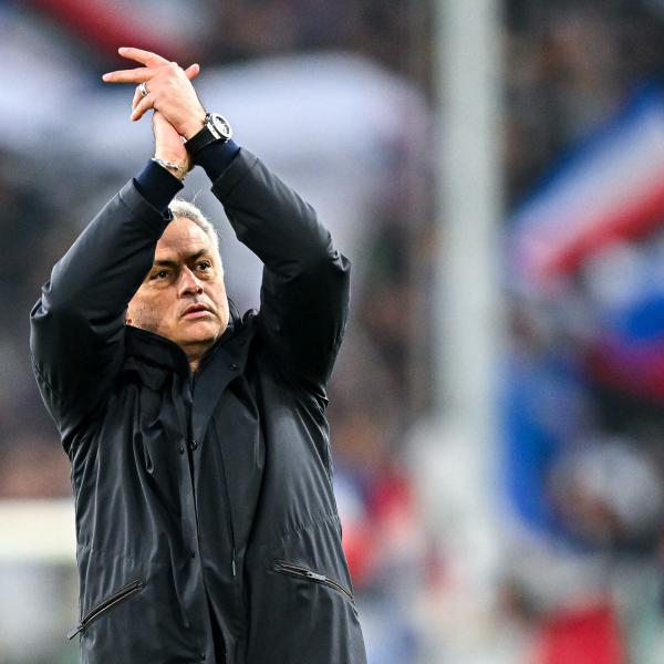 Mourinho pronto a tornare in panchina: apertura all’Arabia Saudita