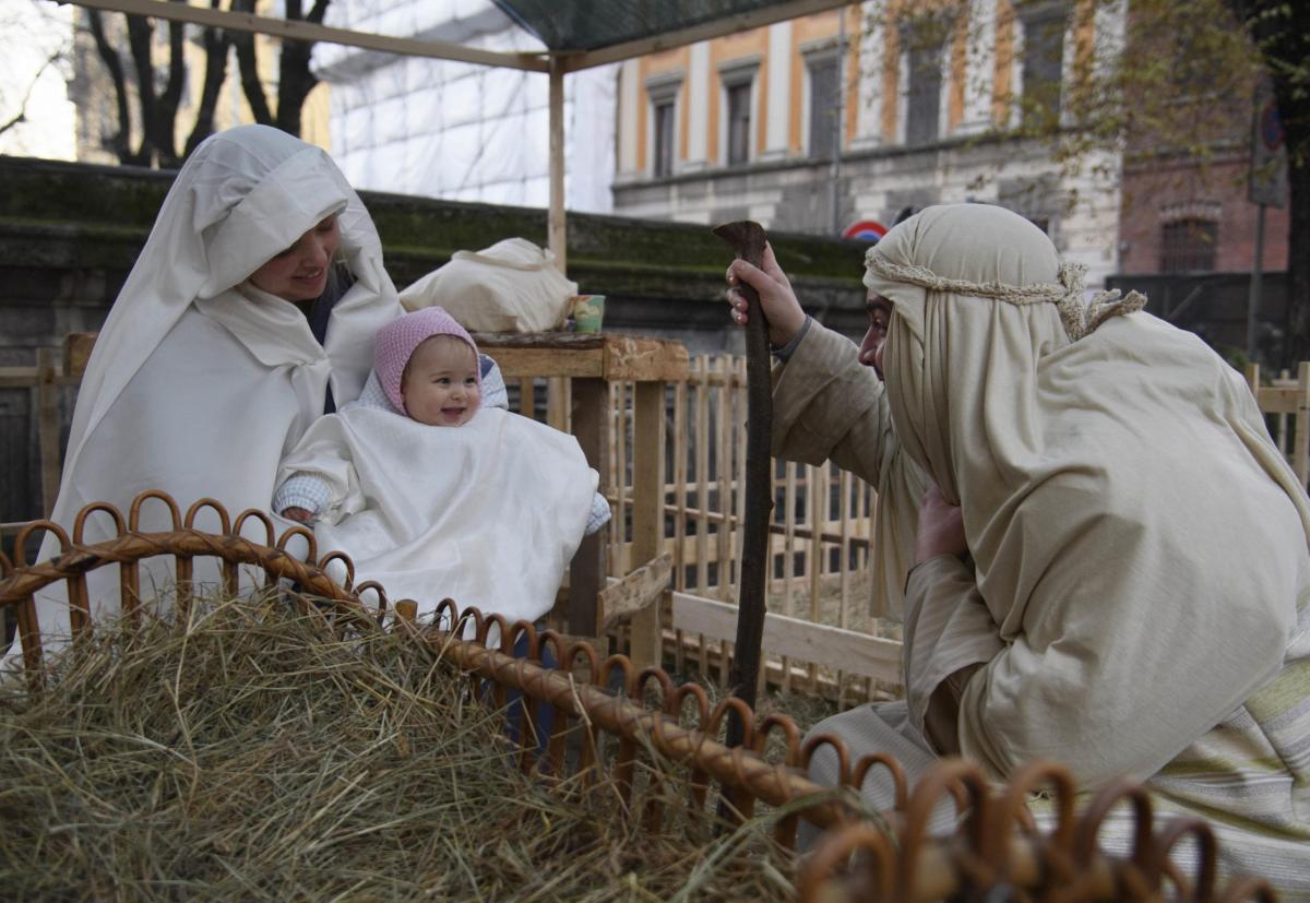 Nel presepe vivente di Graffignano Gesù è femmina. Nella culla Linda, una bimba di quattro mesi