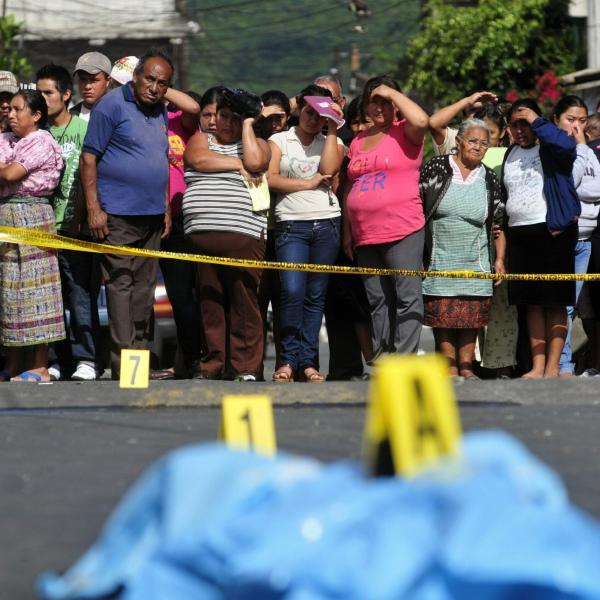 Guatemala, giustizia fai da te: linciato a morte davanti ai bambini