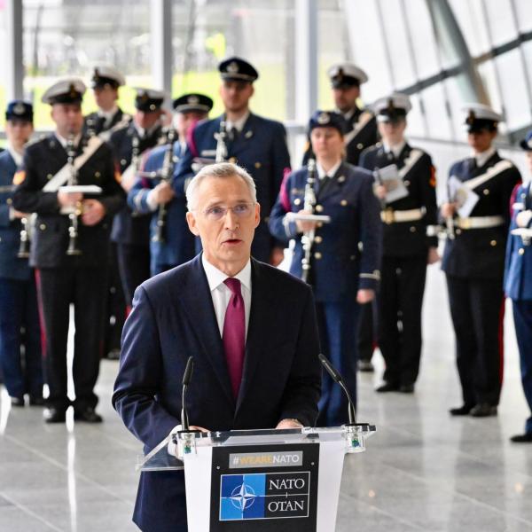 75esimo anniversario della Nato, il segretario Stoltenberg: “Insieme siamo più forti”. Biden: “Usa manterranno il loro impegno” | VIDEO