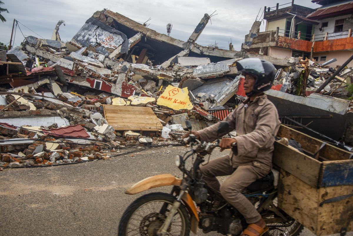 Terremoto Indonesia, la terra oggi trema ancora a Sulawesi, scossa …