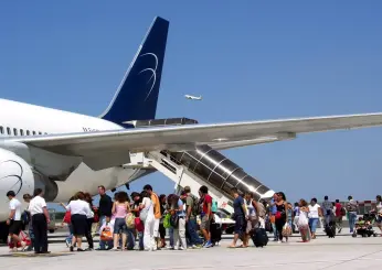 Canarie italiani trasferiti, è boom di viaggi