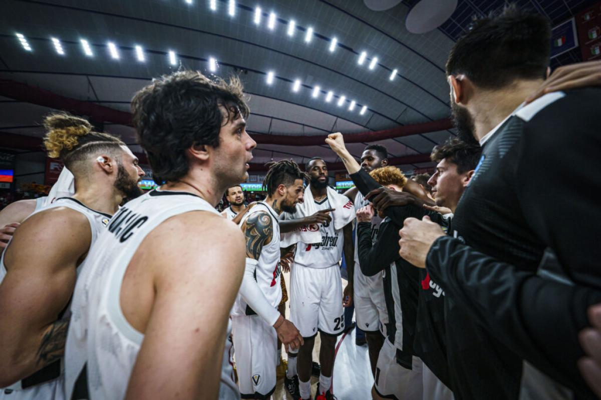 Basket, la Virtus Bologna presenta Toko Shengeia