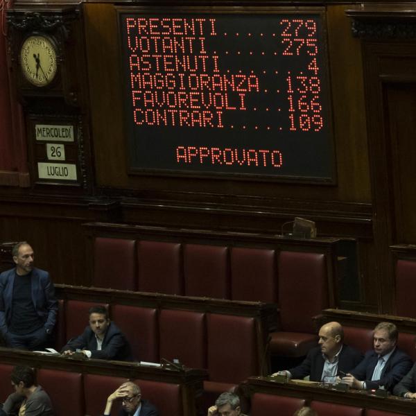 Reato universale maternità surrogata ok in Commissione: ora la legge in Senato per l’approvazione definitiva