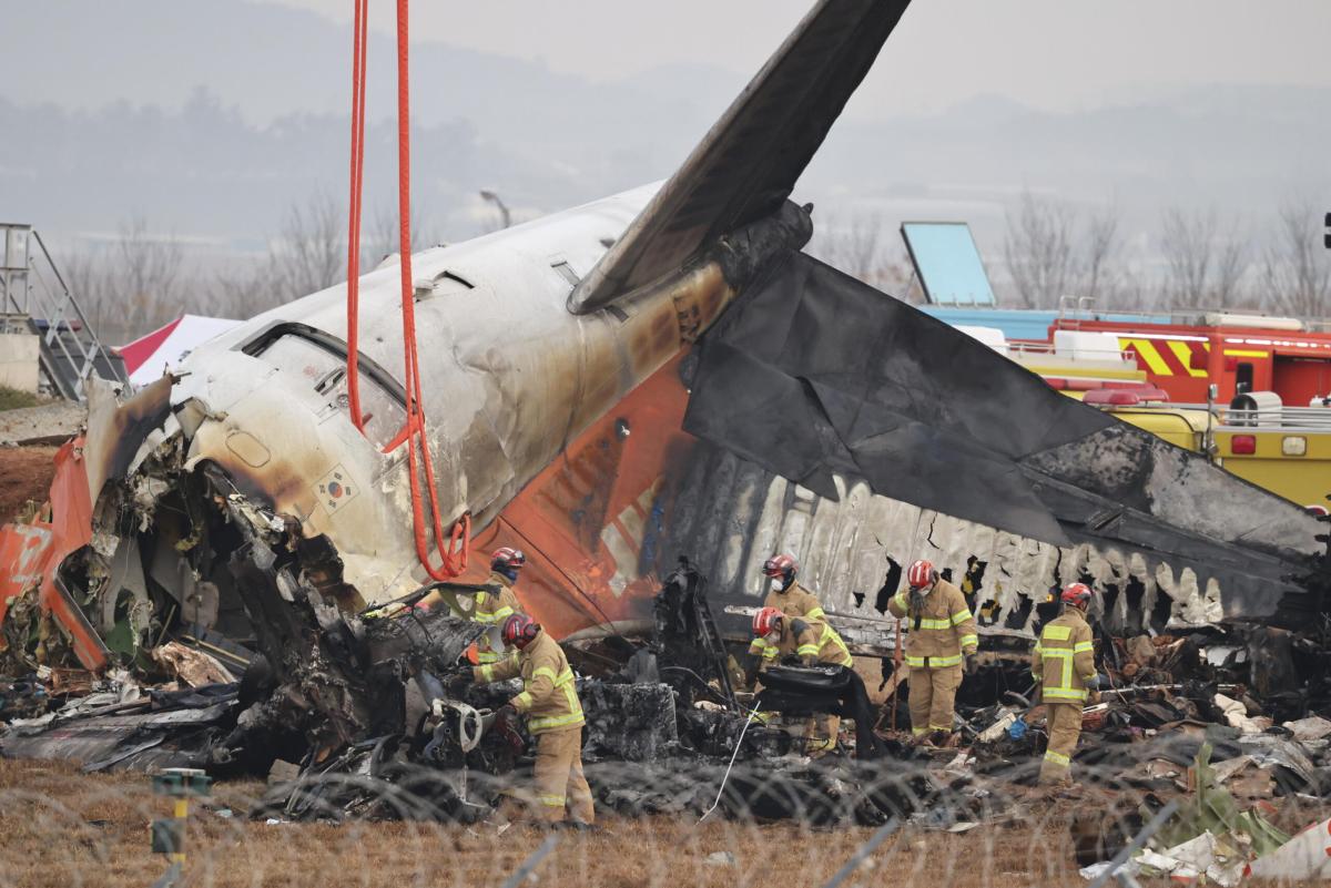 Corea del Sud, incidente aereo sotto indagine: cause incerte e implicazioni politiche