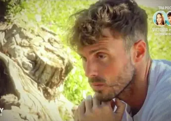 Temptation Island: Alex Petri bacia Marta Moretti, il video pubblicato da Nicole Belloni