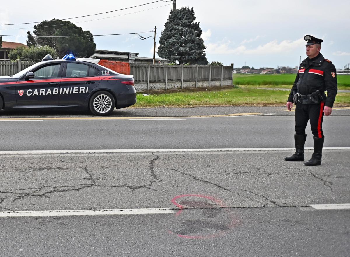 Roma, incidente in via di Casalotti tra via Maretto e via Hoepli. Strada a senso unico alternato. Traffico in tilt, gli abitanti: “Quartiere ormai invivibile”