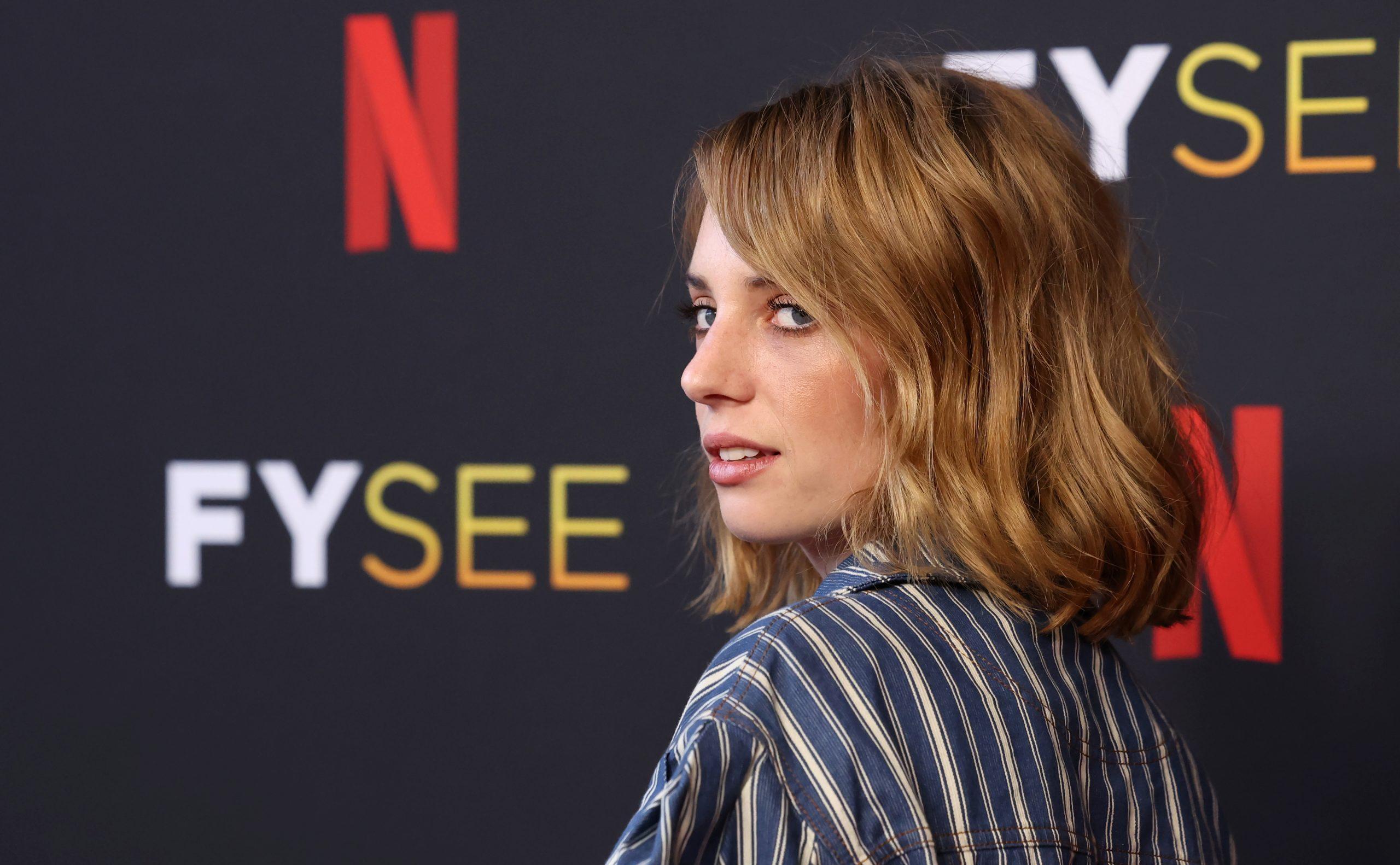 Do Revenge: Maya Hawke e Camila Mendes protagoniste nel nuovo film Netflix