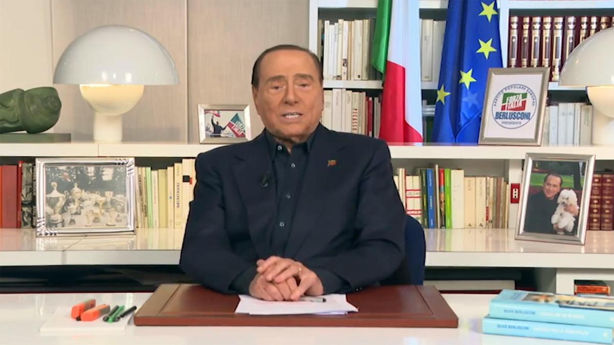 Berlusconi contro Zelensky: “Da premier non avrei mai parlato con lui”