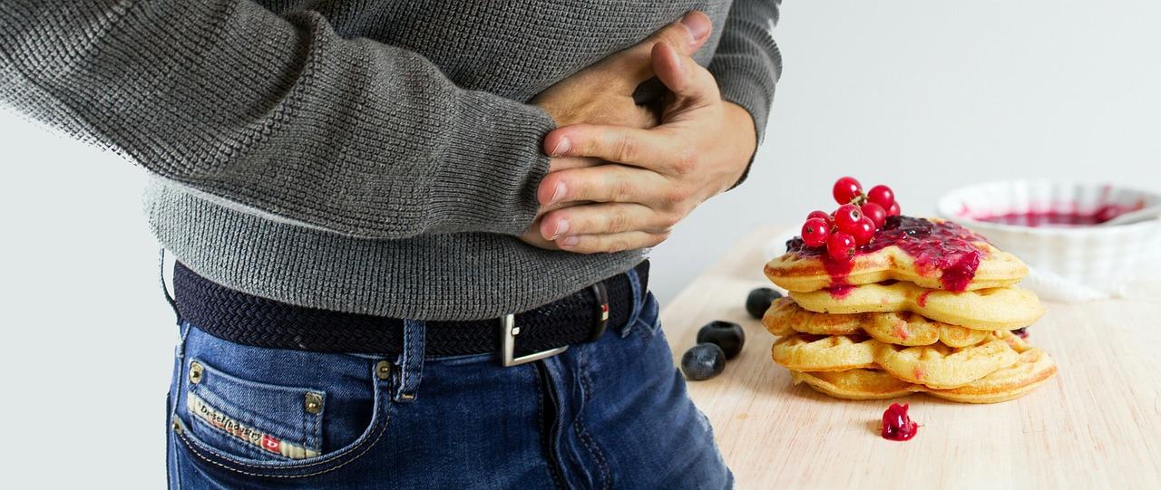 Intolleranza alimentare o allergia? Qual è la differenza, come riconoscere i sintomi e come funziona la diagnosi