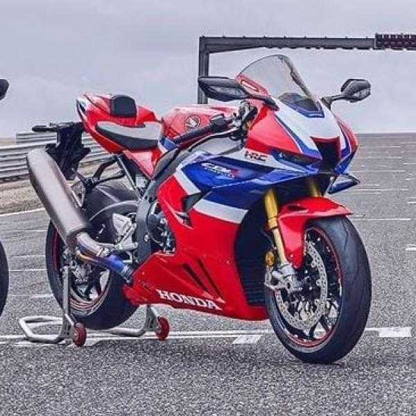 Nuova Honda CBR600RR 2024 prezzo e scheda tecnica