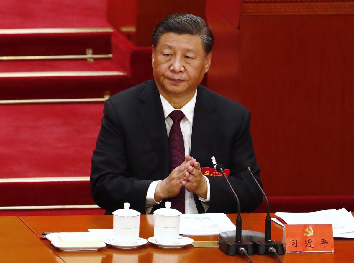 Cina, Xi Jinping rieletto presidente per la terza volta consecutiva…