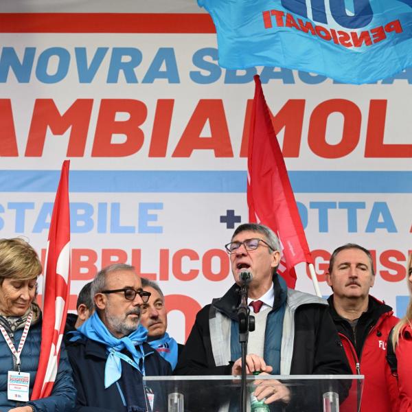 Sciopero Cgil, stoccata di Landini a Salvini: “Non ha mai lavorato”. La replica: “Lascia operai a piedi”