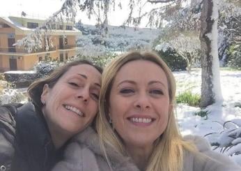 Giorgia Meloni su Instagram: “A testa alta, insieme”. Il post a sostegno della sorella Arianna