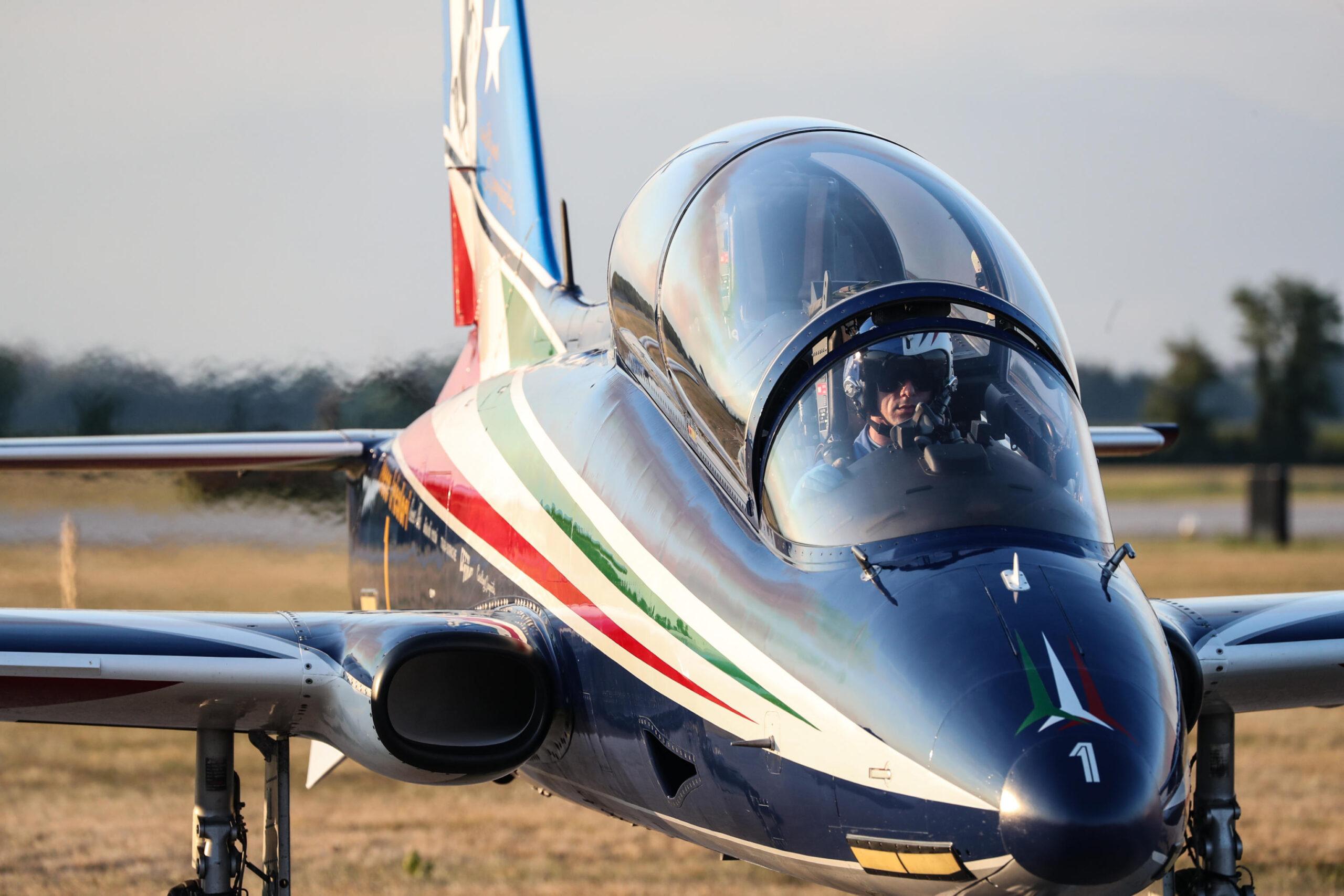 Ultraleggero caduto a Udine, morto il pilota delle Frecce Tricolori Alessio Ghersi