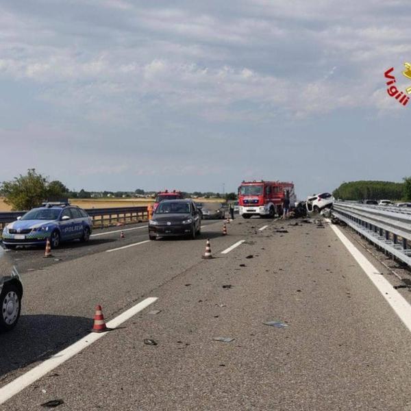 Chi era Romano Agnetto, il 67enne morto in un incidente sulla A7 nei pressi di Serravalle. Grave operaio di 49 anni