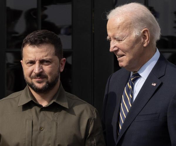 Guerra in Ucraina, gli Usa accelerano gli aiuti a Kiev: ultimi sforzi verso la fine del mandato di Biden