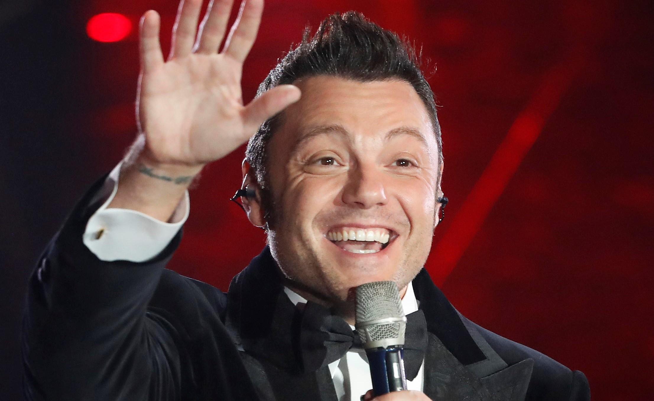 Tiziano Ferro presenta il suo nuovo libro La Felicità al Principio, il tour: ecco le date, dove incontrarlo