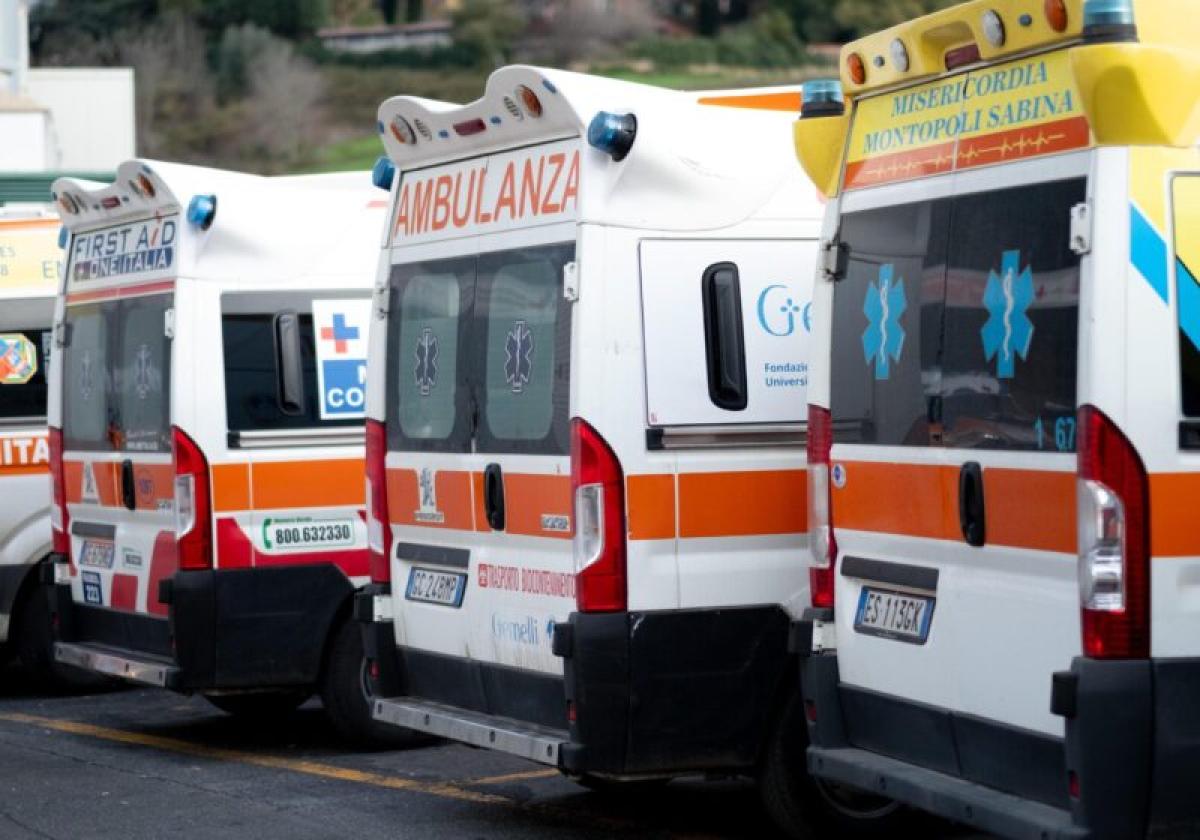 Napoli, ambulanza multata per eccesso di velocità: accompagnava don…