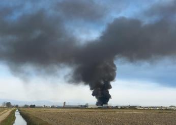 Novara, nuovo allarme incendio: fiamme nell’area industriale di San Pietro Mosezzo