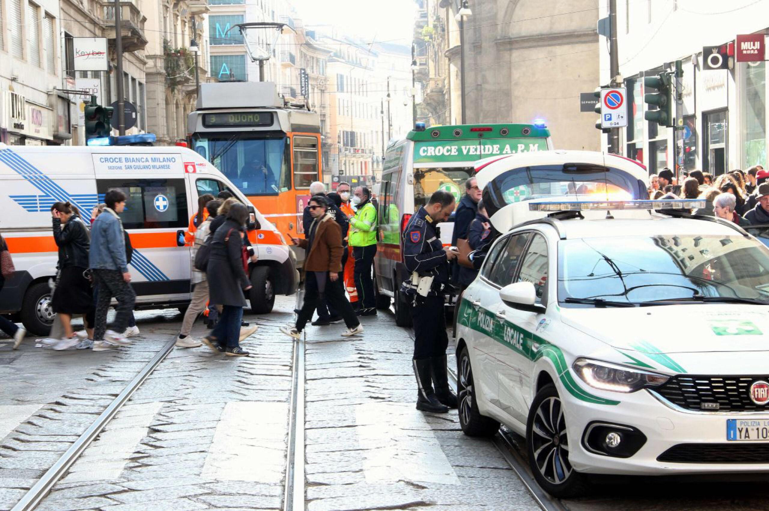 Milano, Federico Cafarella investito e ucciso da bus: Procura apre inchiesta sull’autista per omicidio stradale