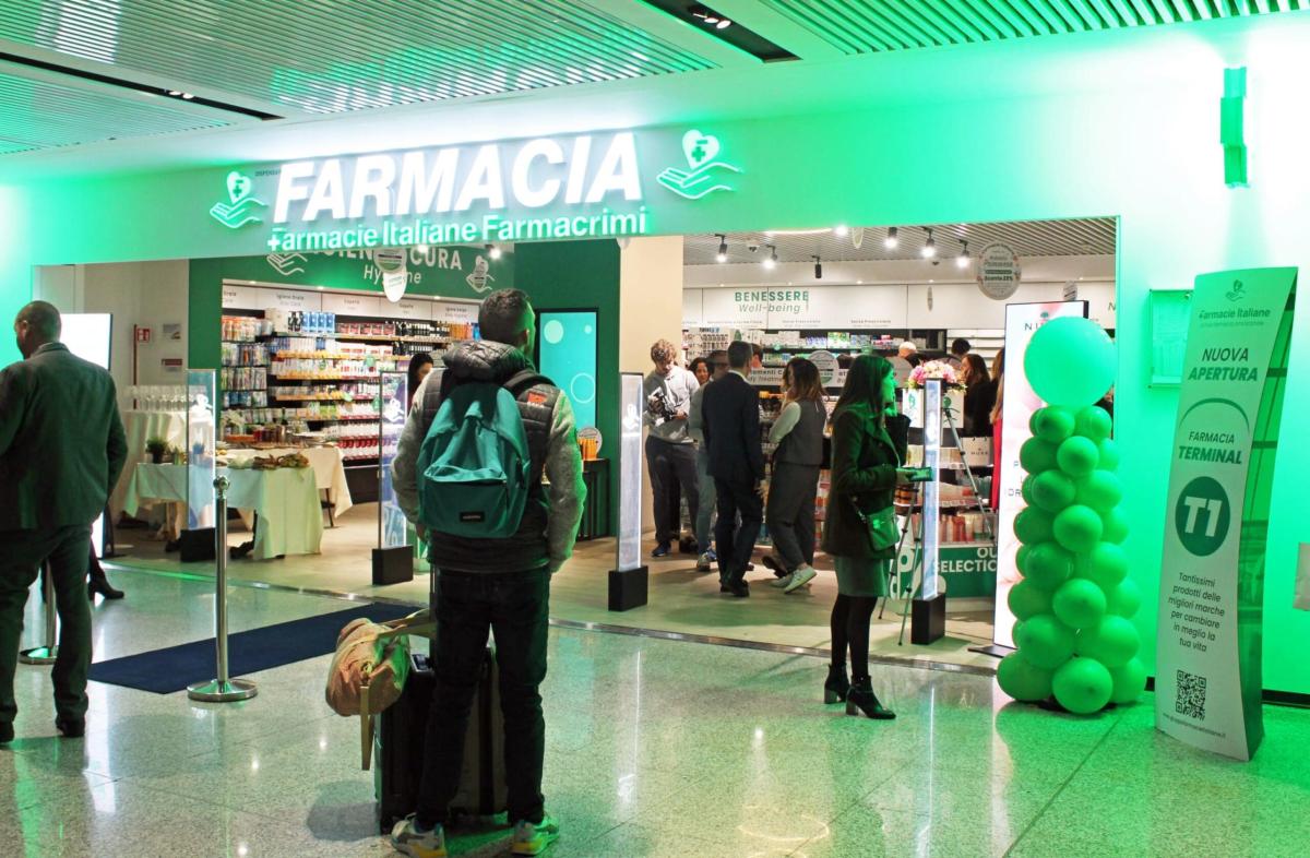 Milano, tenta rapina in farmacia per pochi spiccioli: il farmacista…