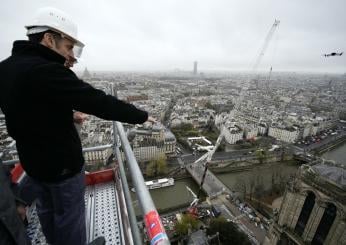 Parigi, conto alla rovescia per la riapertura di Notre Dame. Macron invita Papa Francesco