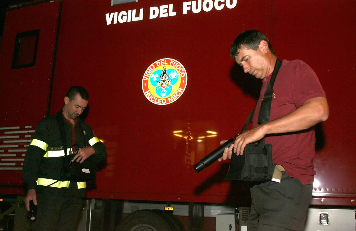 Incendio a Trieste, brucia un un ufficio in via Caboto: i Vigili de…