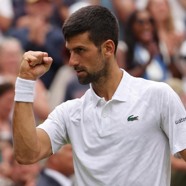 Wimbledon, Djokovic liquida Hurkacz in quattro set e sfida Rublev