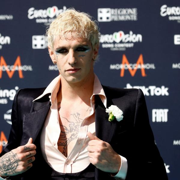 Achille Lauro annuncia il nuovo singolo “Che Sarà”