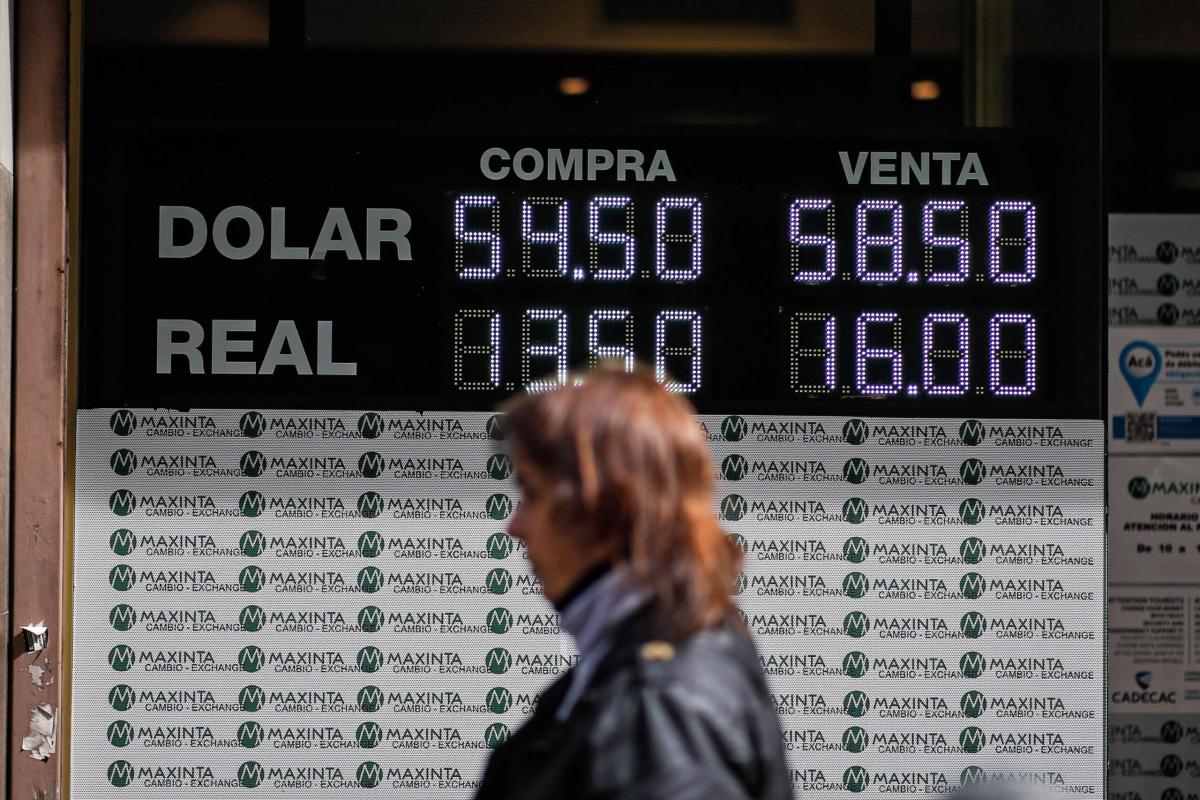 Argentina, inflazione al 108%: arriva nuova banconota da 2000 pesos