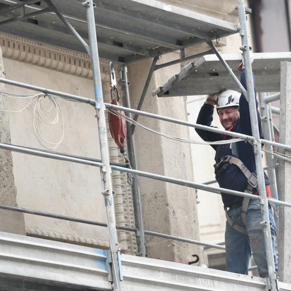 Lavori condominiali e bonus edilizi: proroga dei termini per comunicare la cessione dei crediti o lo sconto in fattura al 4 aprile 2024