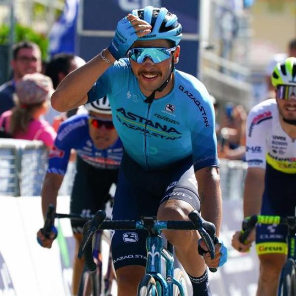 Campionati Italiani ciclismo 2023: Simone Velasco si aggiudica il tricolore!