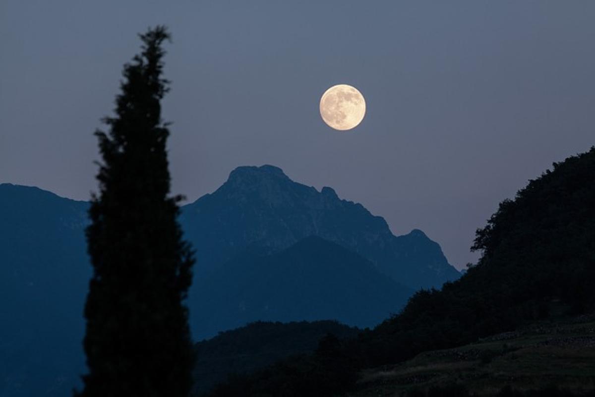 Superluna blu 31 agosto 2023: come vederla, quando e dove