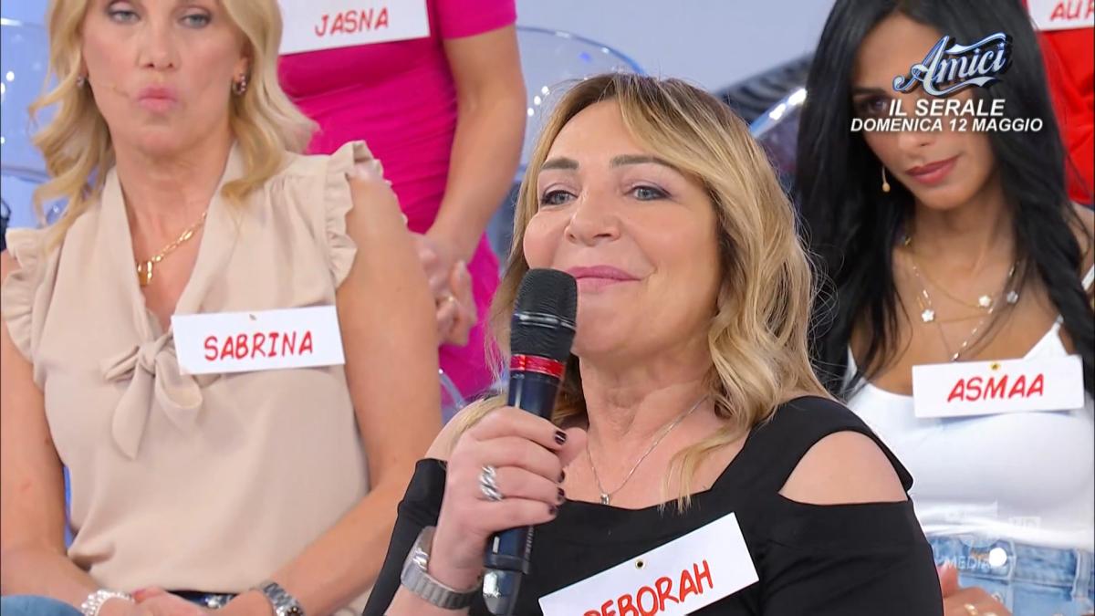 “Uomini e Donne”, chi è Deborah corteggiatrice di Francesco del trono over?