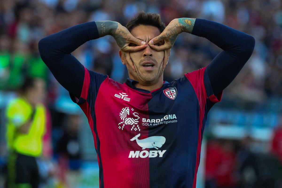 Cagliari-Atalanta 2-1, Viola segna nel finale e regala i 3 punti a Ranieri, frena la Dea. Cronaca e Tabellino