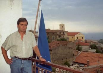 Chi era Angelo Vassallo e cosa ha fatto? La storia del “sindaco pescatore”, ucciso 14 anni fa nel Salernitano