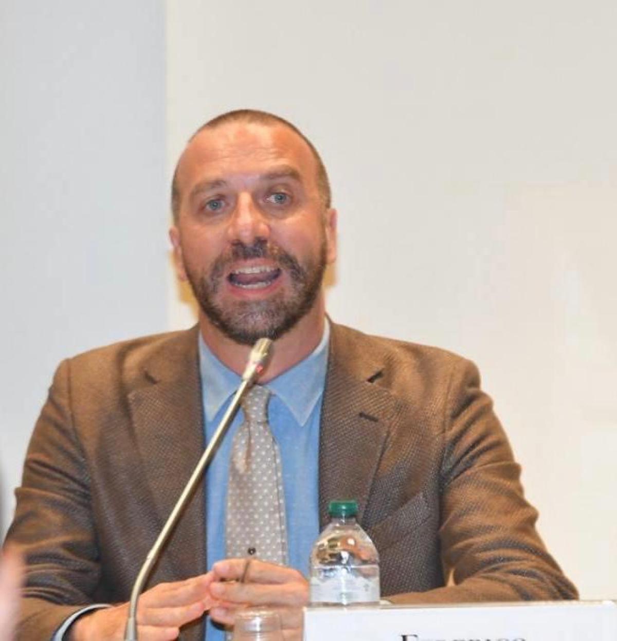 Caso Toti, il direttore di The Good Lobby Italia Anghelè: “La politica è diventata un affare di pochi e i cittadini si allontanano”