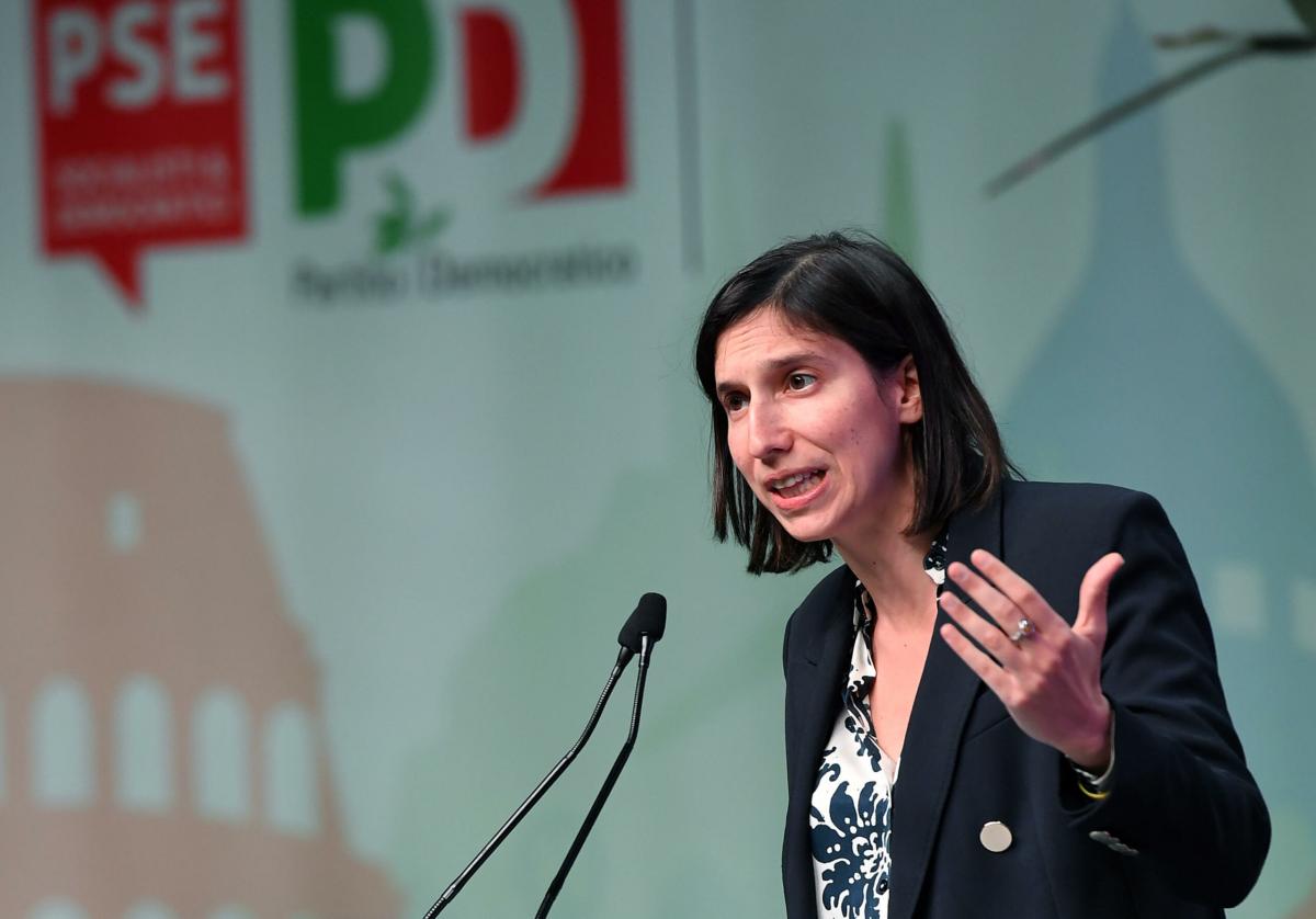 Forum Pd, Elly Schlein: “Non divido il palco con fascisti e franchi…