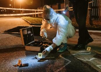 Napoli, 18enne gambizzato nell’agguato di Corso Lucci: gli inquirenti indagano